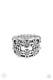 Paparazzi Crazy About Daisies Silver Ring - The Jewelry Box Collection 
