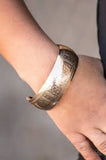 Paparazzi Let your light shine gold Bracelet